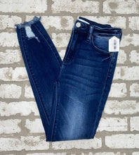 Load image into Gallery viewer, Kancan Skinny Jeans- (Size 24&quot;)
