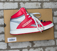 Load image into Gallery viewer, Reebok Bball Sneakers- (Size 6.5)

