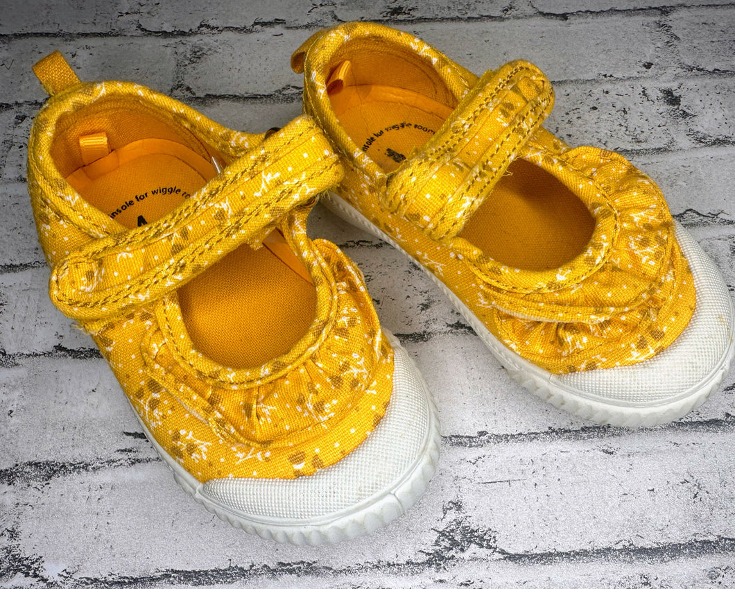 Wonder Nation: Yellow Floral Shoes- 4c