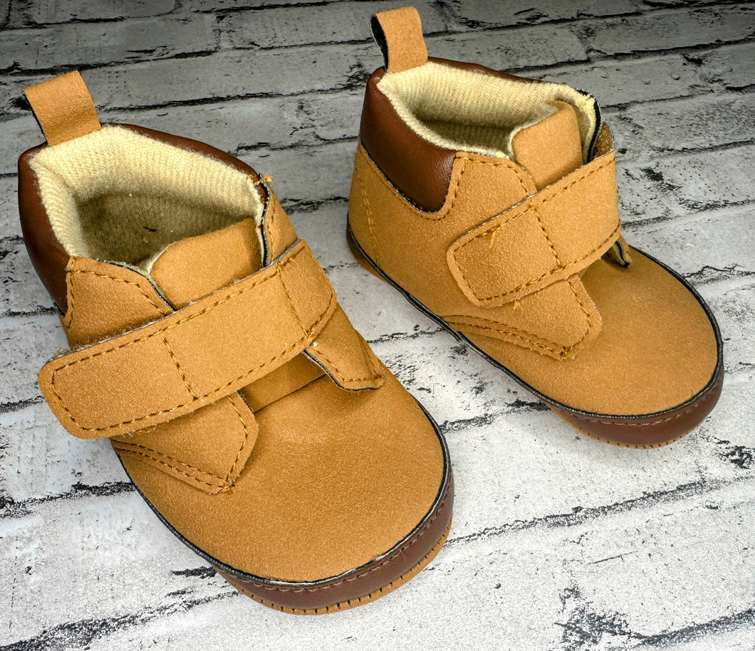 Child of Mine: Tan Booties- 3/6m