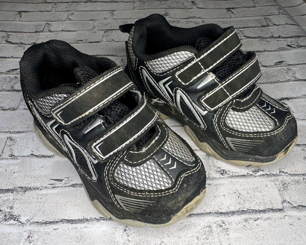 Black/Gray Tennis- 8C