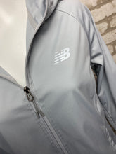 Load image into Gallery viewer, New Balance Full Zip- (M)
