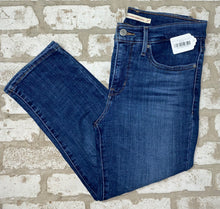 Load image into Gallery viewer, Levis 311 Shaping Skinny Capri- (Size 27&quot;)
