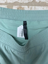 Load image into Gallery viewer, Gaiam Athletic Shorts- (XL)
