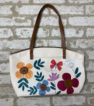 Load image into Gallery viewer, Relic Floral Shoulder Bag
