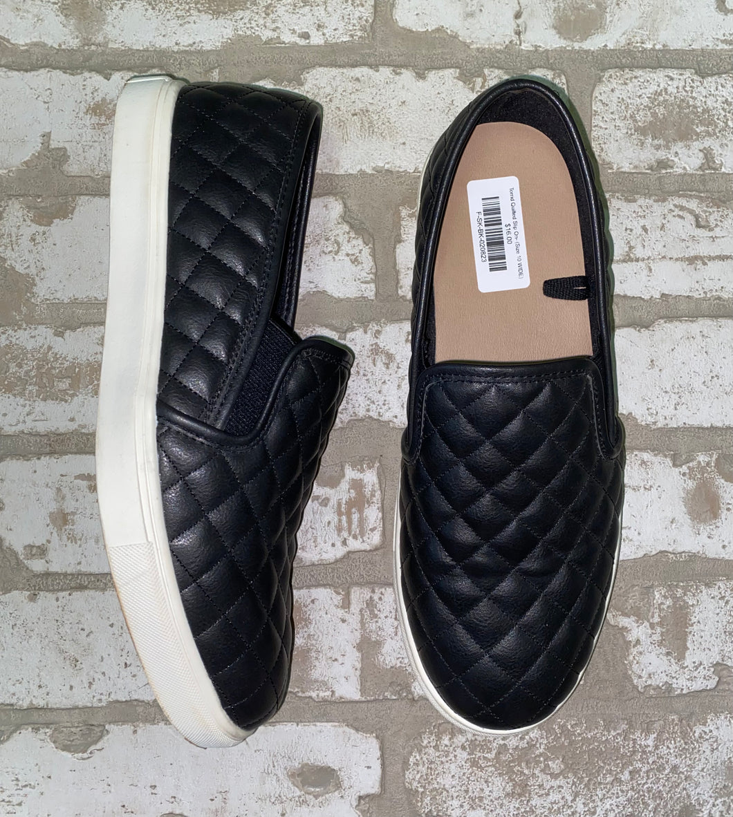 Torrid Quilted Slip On- (Size 10 WIDE)