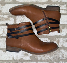 Load image into Gallery viewer, Franco Sarto Booties- (Size 7.5)
