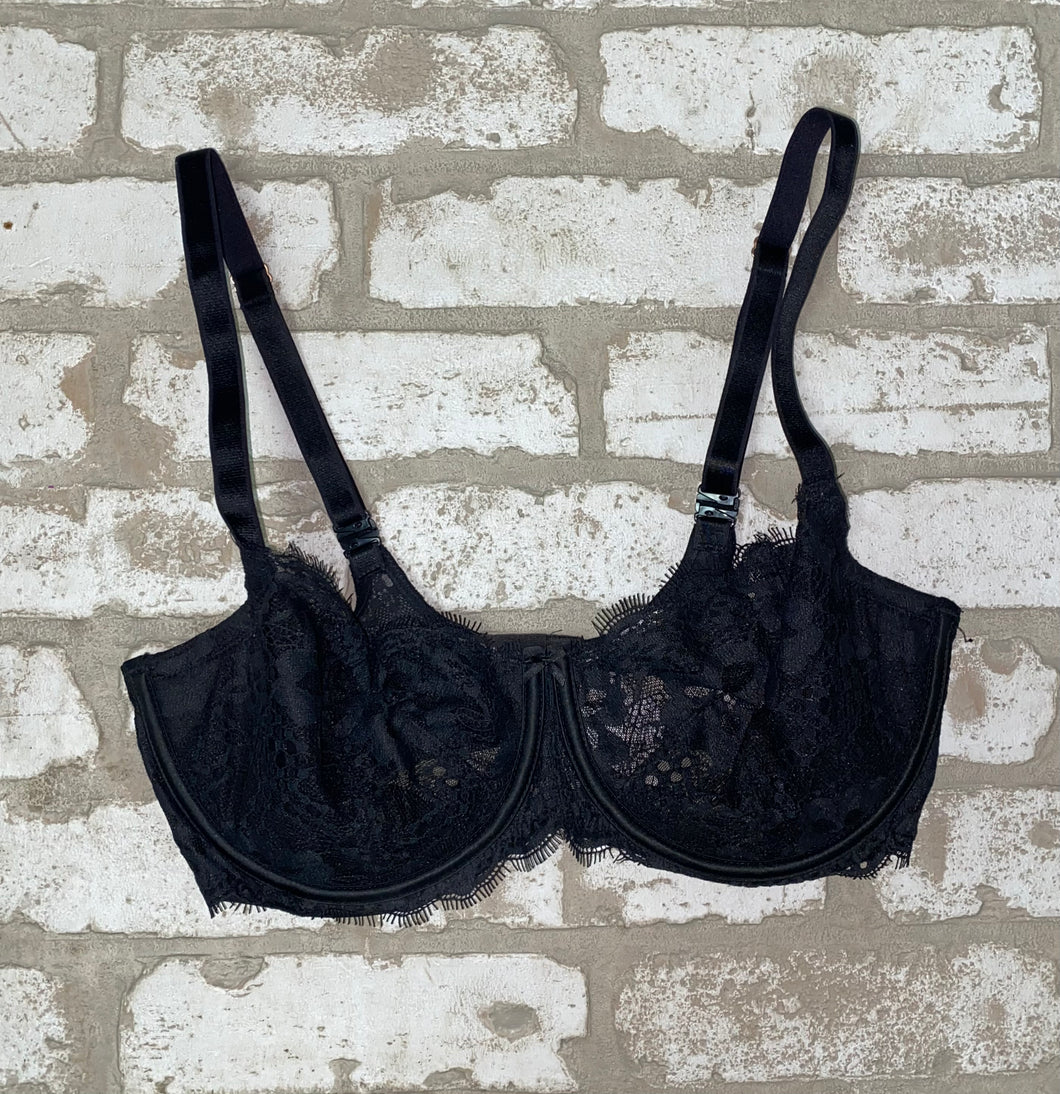 Victorias Secret Push Up- (Size 34DDD)