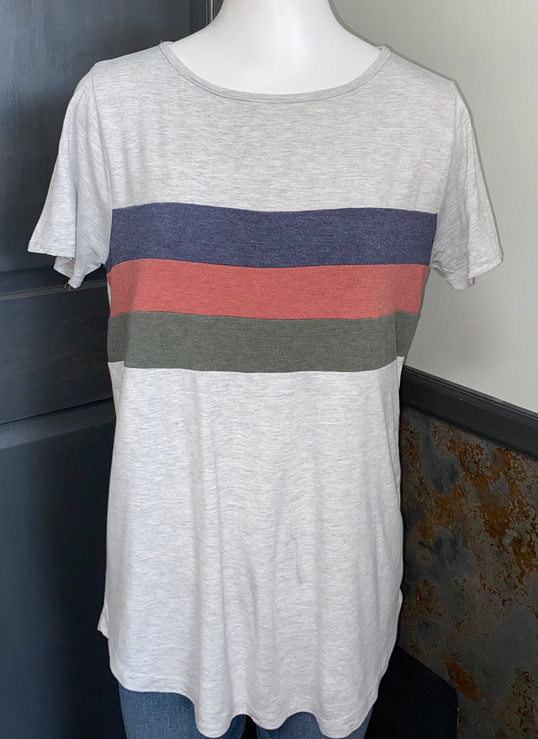 Staccato Colorblock Tee- (L)